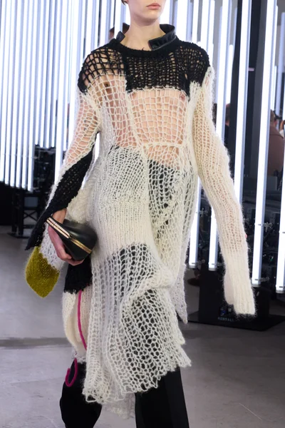 Look 9